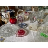 Image 3 : Collection of Crystal and Ornate Glass Decor
