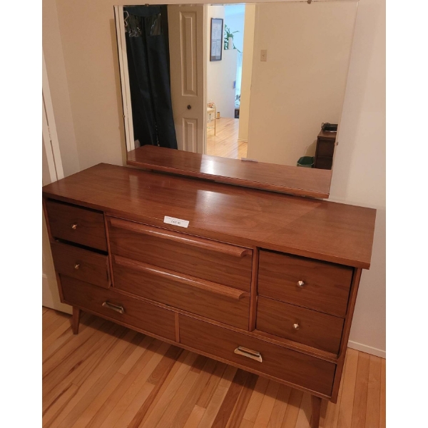 Mid-Century Modern 8-Drawer Dresser with Mirror by Hepworth Furniture Co.