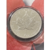 Image 4 : 1990 Canada Silver Maple Leaf Coin in First Commemorative Mint Album