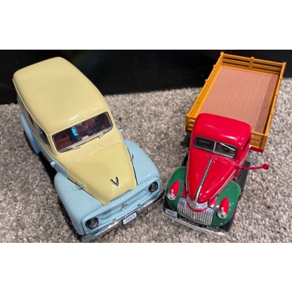 Vintage Truck Model and 1941 Chevrolet Truck 