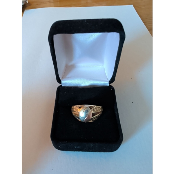 Stamped 10K Men's Tri- Gold Signet Ring 5.6g