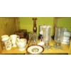Image 1 : Set of Various Decorative Items Including Bowls, Trays, and More! 