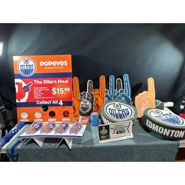 Oilers Collectables: Foam Fingers & Pucks