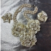 Image 3 : Incredible Handcrafted Mother-of-Pearl Floral Necklace and Earrings Set