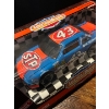 Image 2 : American Muscle #43 STP Grand Prix Richard Petty Driver Collector's Edition All in Original packagin