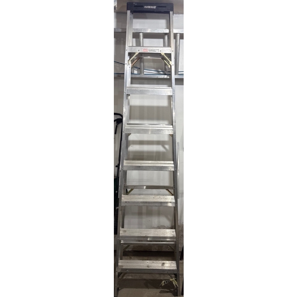Tall Ladder, Featherlite Model 2408, 8Ft 