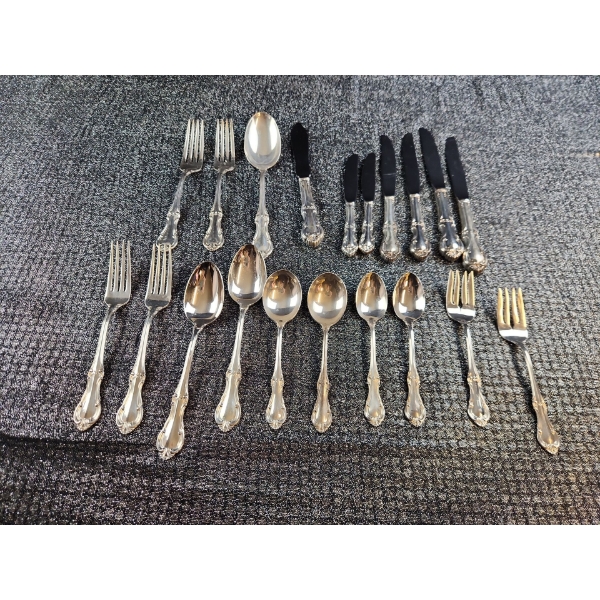 International Sterling Silver Flatware Set - Joan of Arc ( 1.00 lbs total) #6