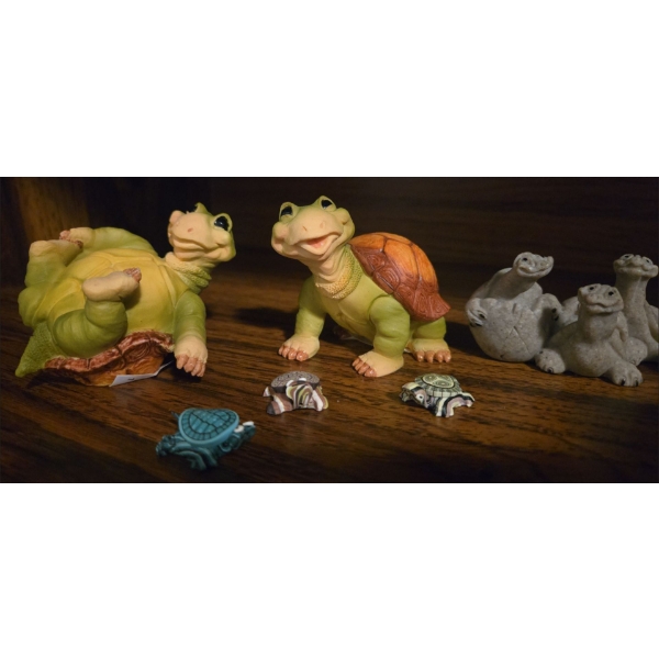 Small Turtle Figurine Collection, Including Second Nature Design Quarry Critters 