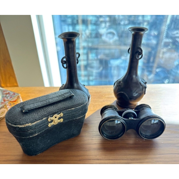 Vintage Opera Binoculars w/ Case & 2 Decorative Vases 6.5T