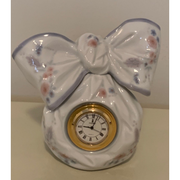 LLADRO Porcelain 1992 Bow Clock Quartz 5.5T