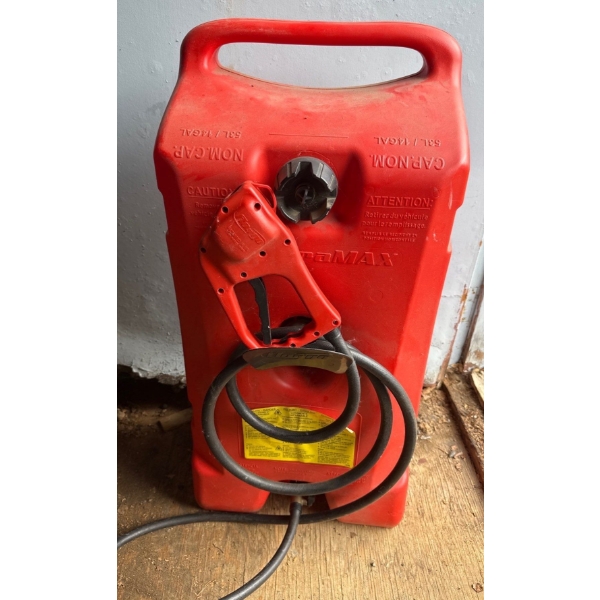 Portable Gas Tank w/ Nozzle, 14 GAL 