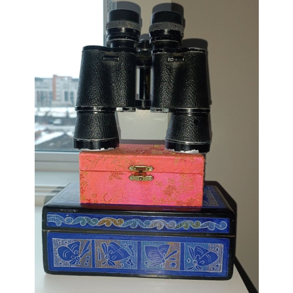 Binoculars, YingYang Balls, & Mini Chest