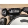 Image 3 : Roomba Model 560 Vacuum Cleaning Robot