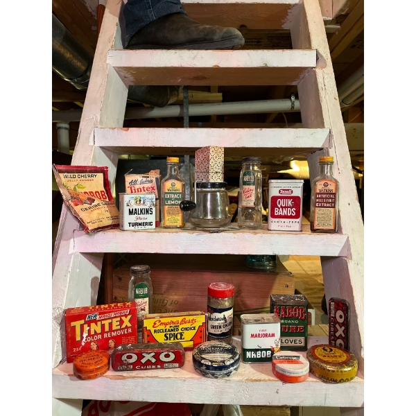 Antique collection of kitchen pantry items all in great condition. Great to add for any collection.