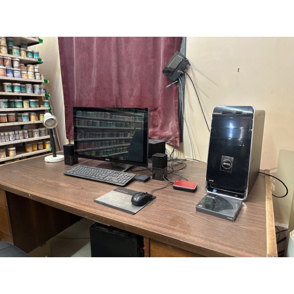 Dell XPS Computer with 23" Monitor and Key board and all accessories 