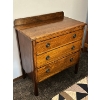 Image 1 : Antique oak dresser with butterfly joints and beautiful decorative knobs in great condition 31 h 29L