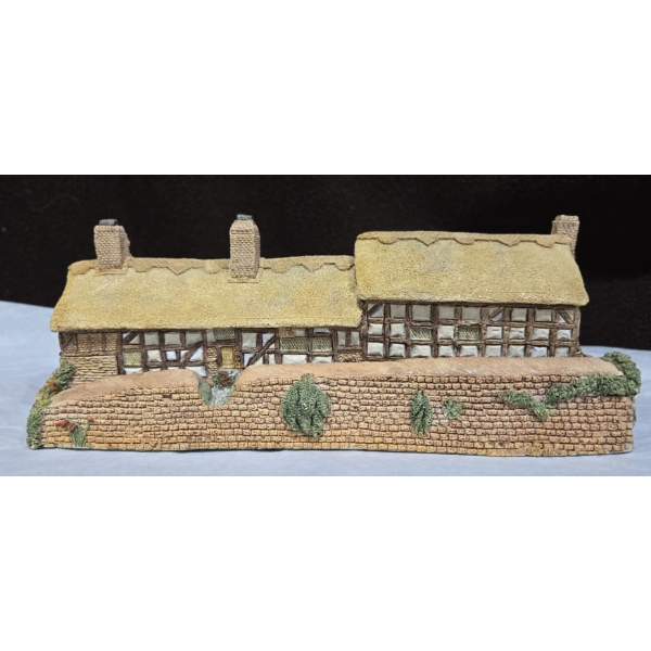 Carved Avon 'Anne Hathaways Cottage at Stratford' 
