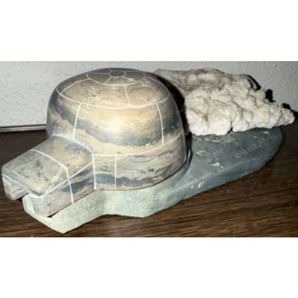 Aboriginal Artistry - Inuit Soap Stone Igloo Carving 12L