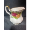 Image 2 : Lot: Green Glassware and Royal Albert 'Old Country Roses' Bone China