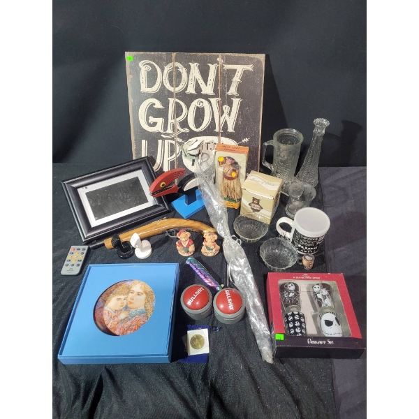 Home decor lot with Mothers Day plate and more
