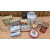 Image 1 : Vintage Tins, Bakeware, and Enamel Kitchen Items
