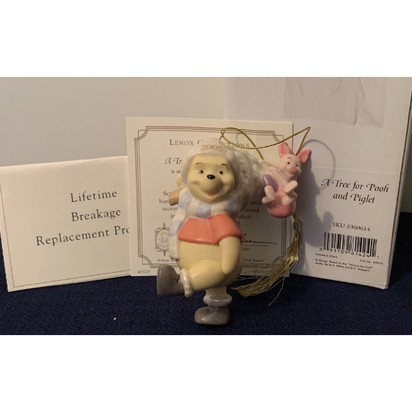 Lenox 'A Tree for Pooh and Piglet' Ornament, hand painted Ivory China accented w/ 24k Gold - 4T 