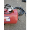 Image 4 : AIRWORKS Quality Industrial Portable Air Tank w/ Air Hoses - Max Pressure 125 PSI