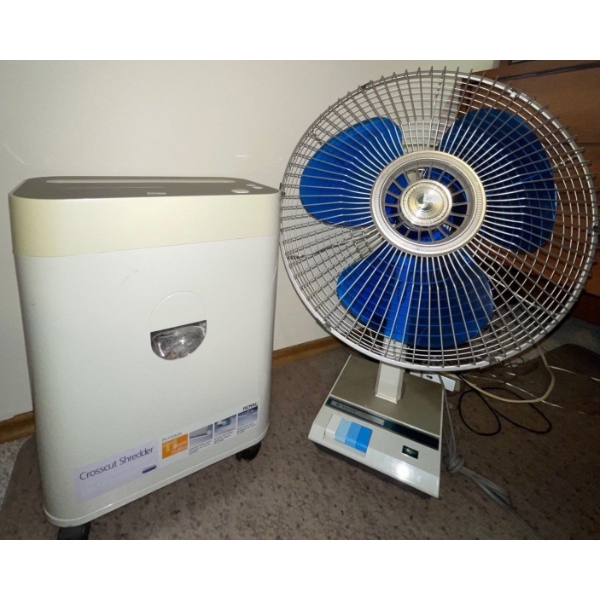 Deluxe Royal Crossat Paper Shredder w/ Electric Fan