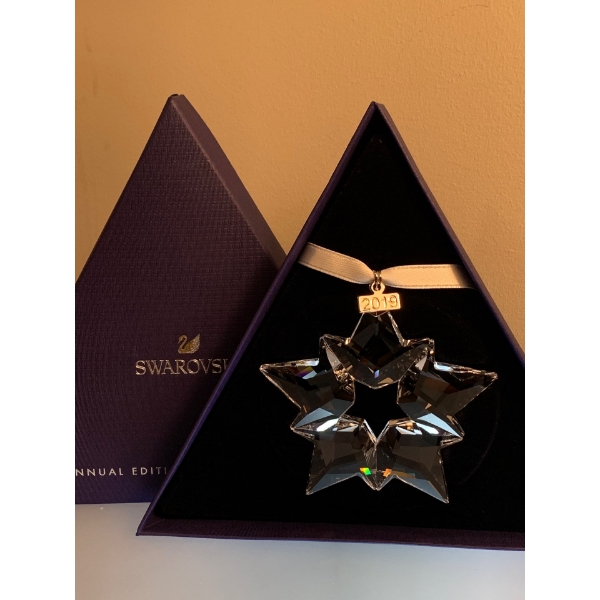 Swarovski Crystal 2019 Christmas Ornament 