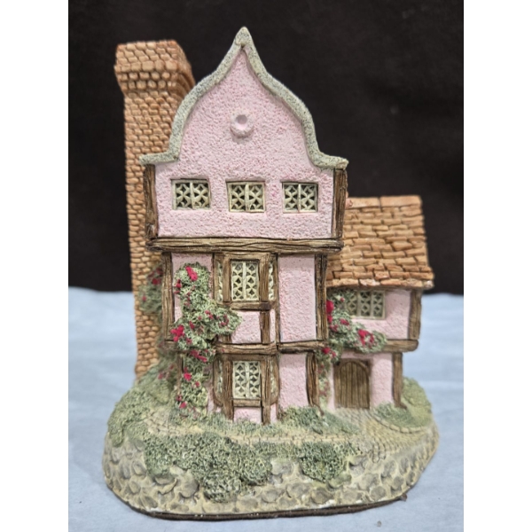 Hand Carving 'Suffolk House' By David Winter 