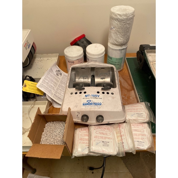 Diamond Pacific MT-10SV Mini-Sonic Vibratory Tumbler 