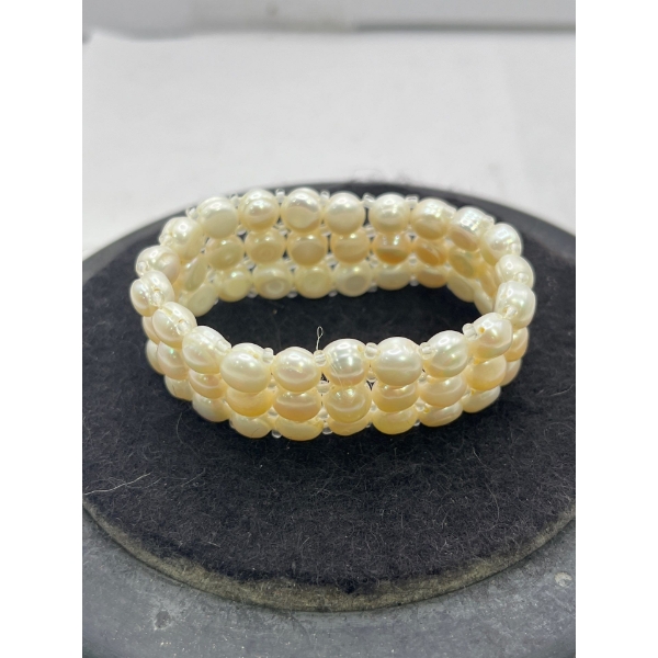 3 String Pearl Bracelet