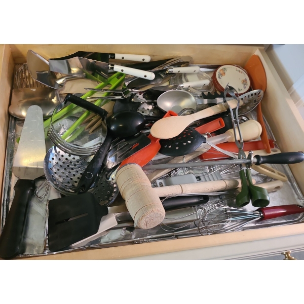 Contents of Drawers: Kitchen Tools, Cookware and Other Essentials
