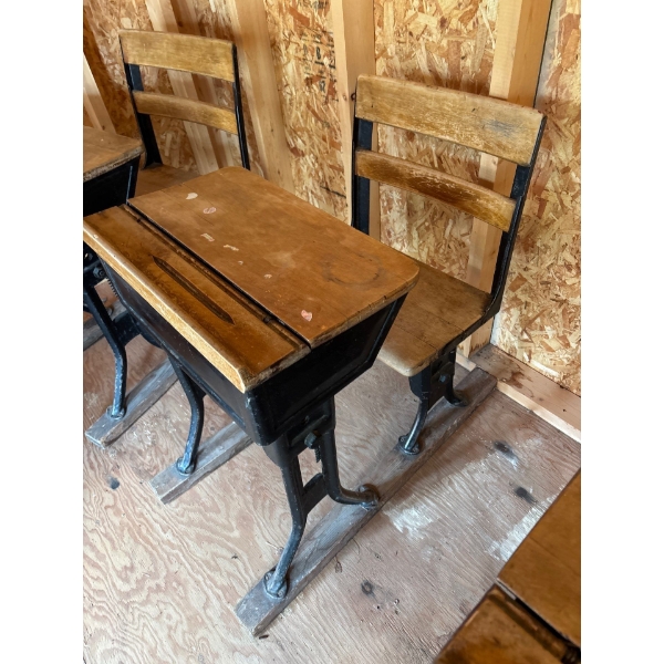 Early 1900 Vintage School House Desk W18" L25" H26"