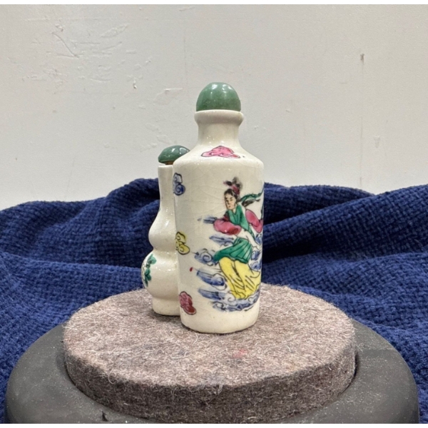 Floral Double Snuff Bottle with Spoons 3H