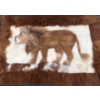 Image 1 : Llama Fur & Alpaca Wool Decorative Rug - Lion w/ Brown Border 28"L