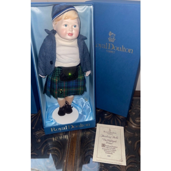 Boxed Royal Doulton Nisbet Heirloom "The Highland Prince" 14T