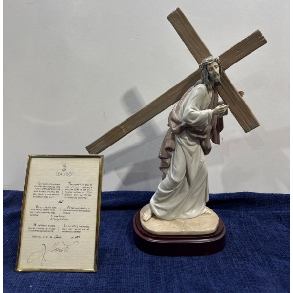 LLADRO "The Way of the Cross" 14Wx15.5T (with original box and paperwork)