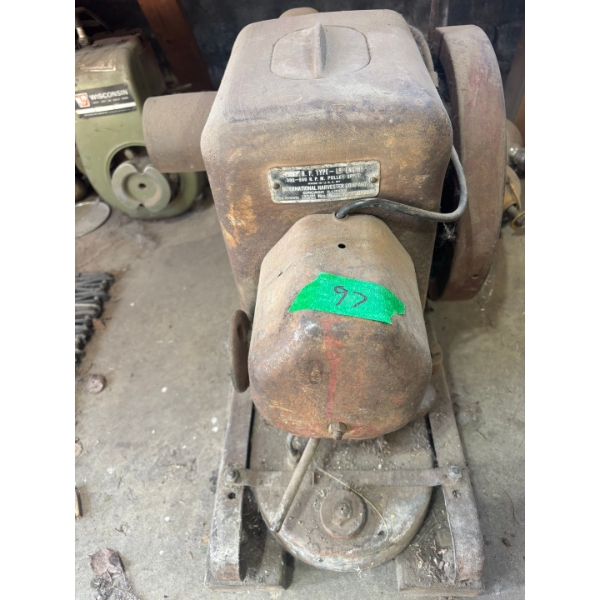 Antique International Harvester Stationary Engine HP Type LA In Running Condition everything rotates