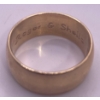 Image 3 : One Gent's Gold Band 10K YG; Ring Weighs 11.7g 