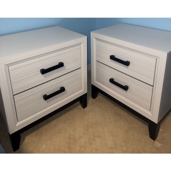 Pair Of White Wood Venier Bedside Tables 24x17x25