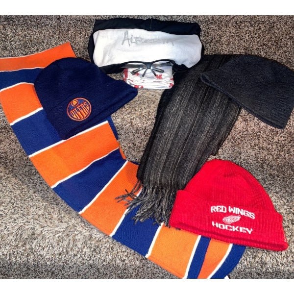 Men's Oiler Scarf & Toque ++ Red Wings Hockey Hat & More