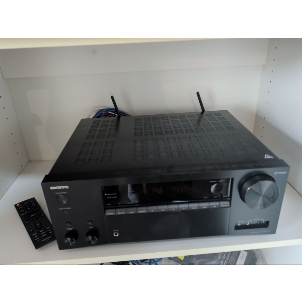 Onkyo TX-NR656 AV Receiver  Digital Tuner, Media Streamer, Radio Tuner