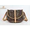 Image 3 : Monogram Canvas Crossbody Bag Replica with Leather Trim