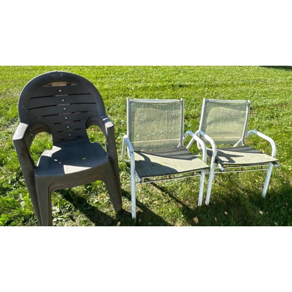 Set of Plastic and Metal Chairs 