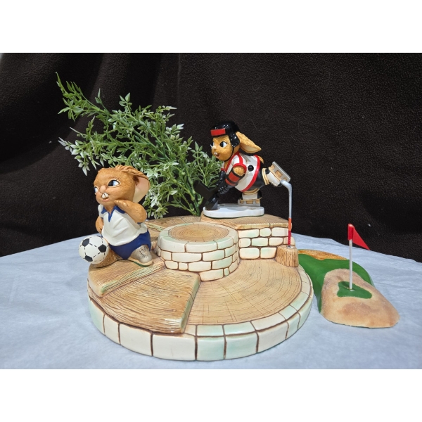 Pen Delfin Collectible Sporty  Figures Incl. 'Striker' Plus Lovely Base/Scene