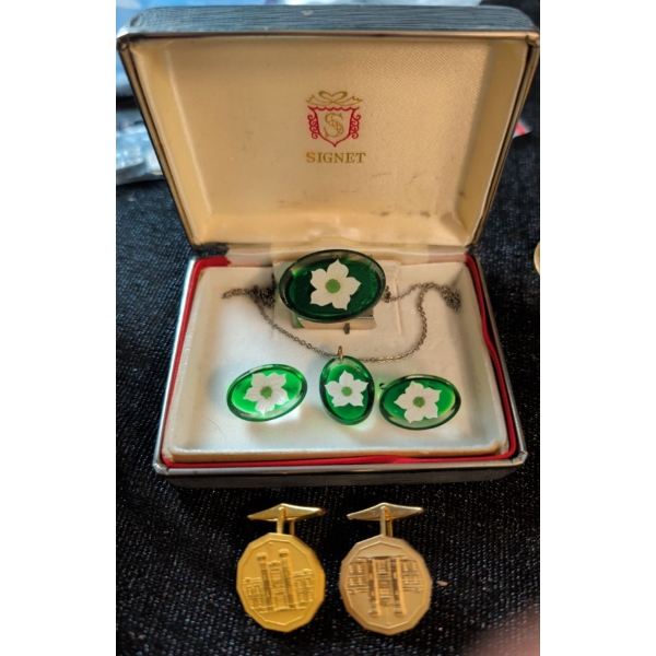 Cufflink Collection - Royal Canadian Mint Gold Tone w/ SIGNET Green Glass Set