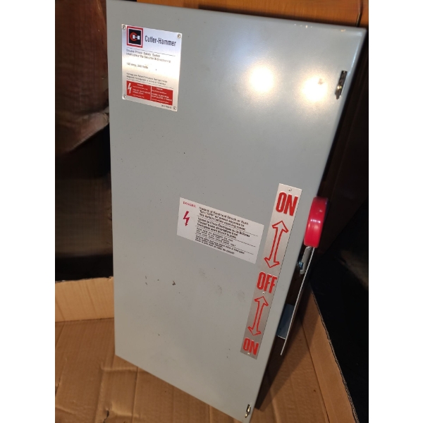 - Cutler- Hammer Double Throw Safety Switch 100 Amp, 250 Volts 12 X 25