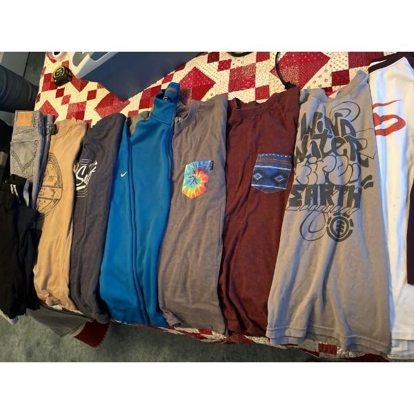 Youth t-Shirt collection size L with size 32 -31 jeans & sports shorts .