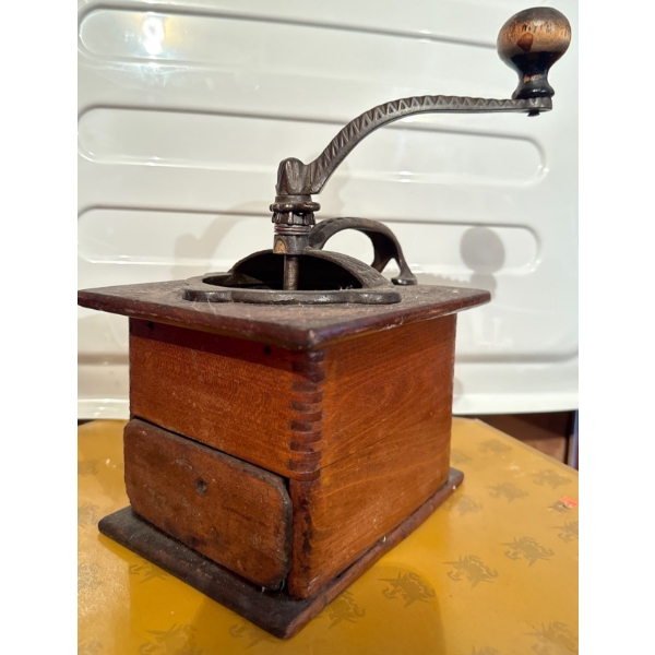 PEUGEOT Antique Coffee Mill Precision Grinding Manual Coffee Grinder